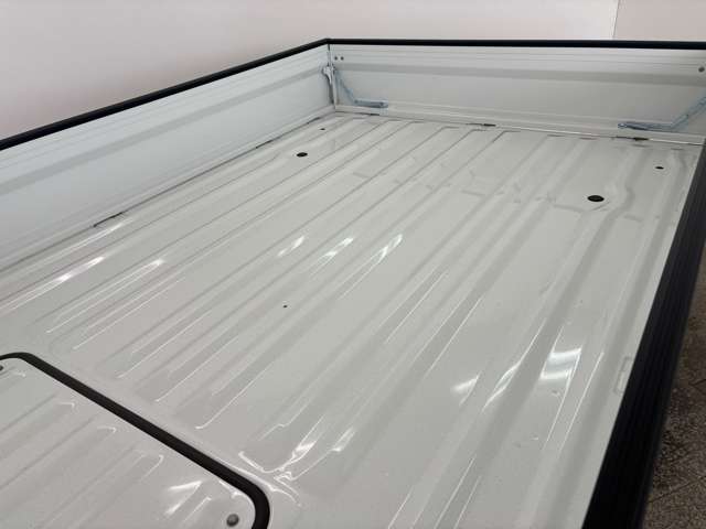 オートコムグループ、全国に展開中！車検専門店、板金専門店、アップガレージ等、トータルカーライフサポートをお約束します！