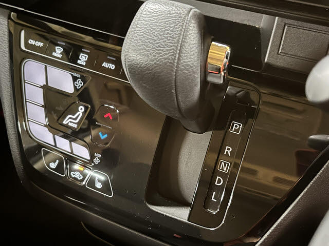 掲載箇所以外にご希望の写真がございましたら、お気軽にお問い合わせ下さい！メールや郵送でお送りさせていただきます。