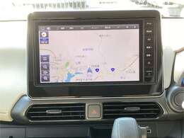 大型9インチナビが装着されており、画面は見やすく、操作性も良いです