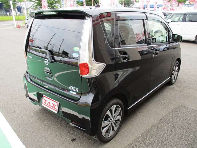 全国どこでもご納車可能です！！　どの地域にお住いの方でも気になるおクルマがございましたらお気軽にお問い合わせ頂けると嬉しいです♪