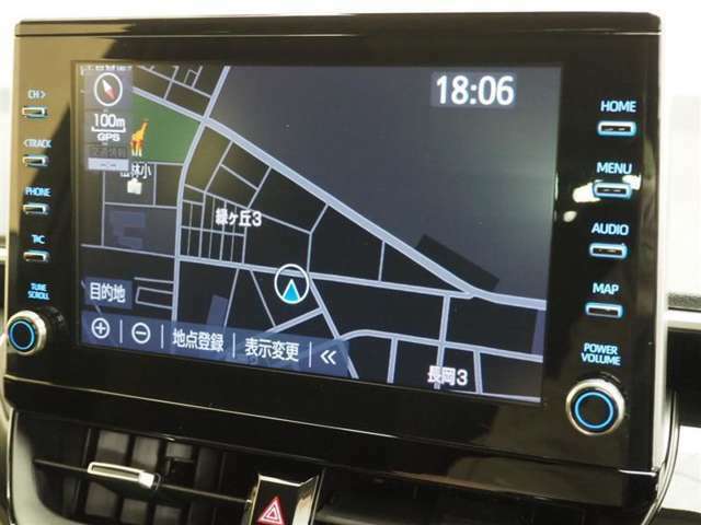 トヨタ純正の地デジフルセグ対応のナビゲーション搭載。