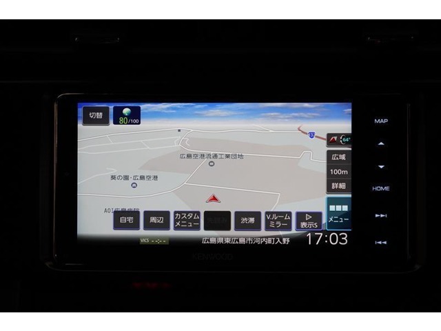 ケンウッド製ナビ（MDV-M809HDW）を装備しています。