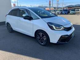 （株）あっぷる関西は業界経験者多数在籍！！新車ディーラー営業・大手中古車ディーラー営業・新車ディーラー整備士など、豊富な知識と経験をお客様の車選びや納車後のサポートをお手伝いさせて頂きます。