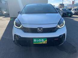 毎日全国の仕入れ先から厳選した車を仕入れております！プロの査定士の検査を受けた車を仕入れ、入庫後も社員が1台1台を走行チェックや状態確認・装備確認などを入念に行います。