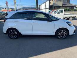 東京海上日動火災保険の代理店ですので万が一の事故も安心。任意保険は車を購入するときに見直しが必要です。プロのスタッフが金額や保証を含めてお客様の最善な保険内容を提案させて頂きます。