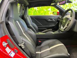 「この車の写真をもっと見たい」「状態が気になる」「この装備はついている？」どんな小さな疑問でもお気軽にお問い合わせください！