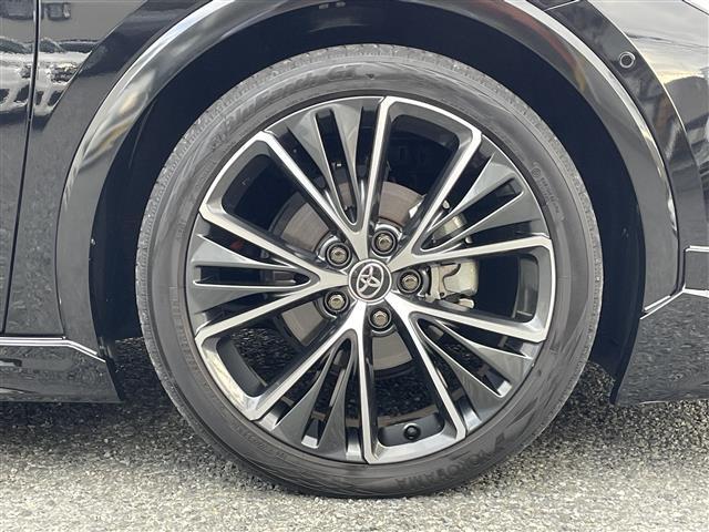 【タイヤ・ホイール】足回りもかっこよく決まってます！社外のアルミやスタッドレスタイヤも取り扱いございます！！ドレスアップもカスタマイズもお任せください！！