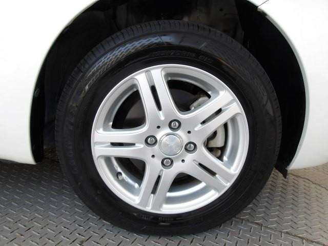 社外14インチアルミ！タイヤサイズは165/70R14です