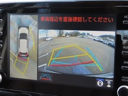 「パノラミックビューモニター」でクルマを真上から見るように周囲を確認でき、駐車の際に大活躍☆