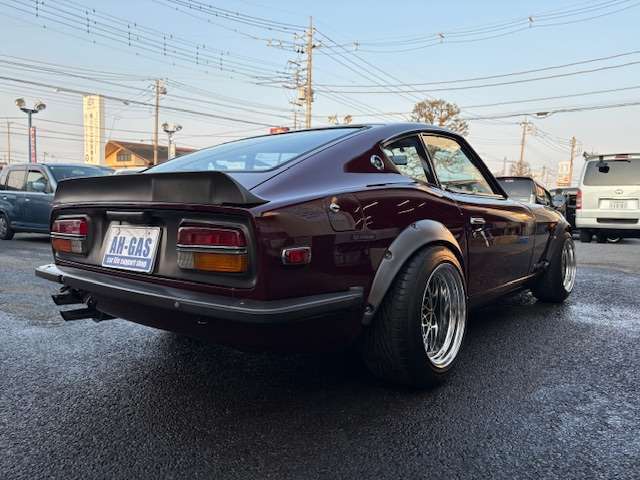 【DA45】ルルの時代('90スペイン) IG3114 1/18 Nissan Fairlady Z (S30) STAR ROAD Red Metallic