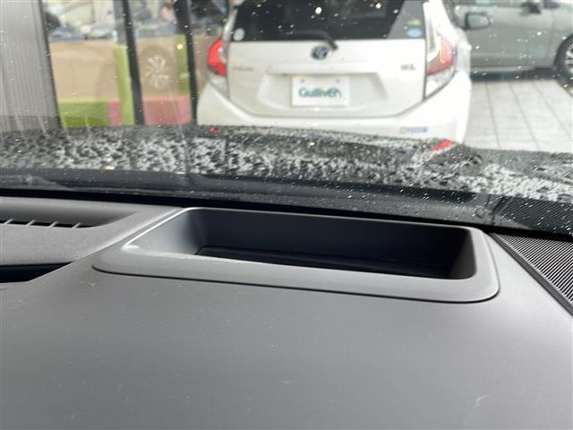【ルーフ】大きなへこみや色褪せもなくきれいな状態です！ひょう害車は販売いたしませんのでご安心ください。◆乗って触って体感してみてください！！当社車両は試乗可能です！お気軽にスタッフまでご相談ください！
