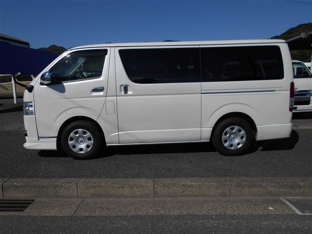 フロントリアエアロ付きカッコイイですね