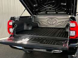 純正ベッドライナー！！