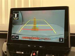 いまや必須装備「ナビゲーション」搭載！知らない場所にスイスイッとドライブ。もう、これなしではハンドルを握れませんね！でも運転中の操作は危険ですのでご注意ですね☆