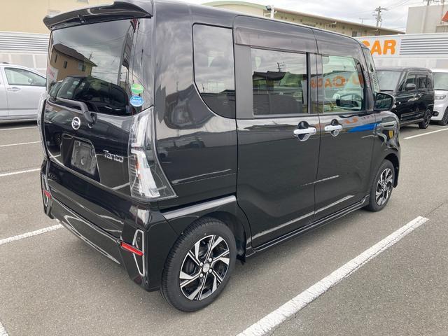 ご納車前には、法定12ヶ月点検相当の点検を実施いたします。プロの整備スタッフが点検をするので、安心して中古車にお乗りいただけます。