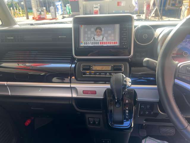 運転席・助手席の俯瞰視点です！乗った際のイメージが湧きますね！