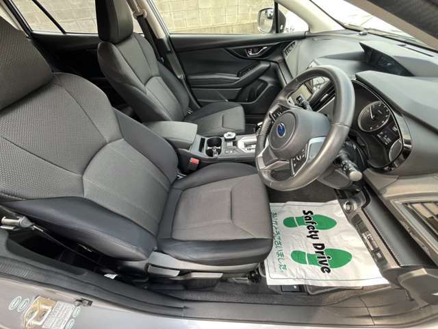 お客様のカーライフをサポートする為に、専門スタッフによる自動車任意保険の代理店業務も行っております★