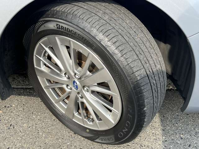 新潟に欲しい車がなくても・・・自社独自のネットワークでお気に入りの1台をお探しします☆展示場にてお気に入りを見つけられなかった場合でも当グループ在庫を一緒に探しましょう