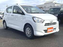 新車と同様の保証（有料）がつけられます。また各地域の店舗に最新の大型整備工場とプロメカニックが常駐しておりアフターメンテナンスもお任せください。