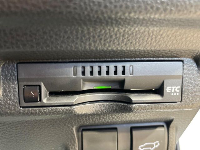 【ETC】高速道路の料金所をストレスなく通過！話題のスポットやサービスエリアに多い「スマートIC」利用時は必須のアイテムです。当店でセットアップを実施、ご納車当日からすぐにご利用いただけます！