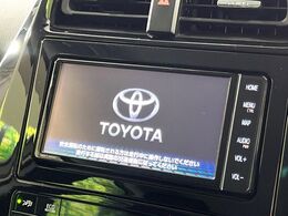 【純正ナビ】人気の純正ナビを装備。オーディオ機能も充実しており、Bluetooth接続すればお持ちのスマホやMP3プレイヤーの音楽を再生可能！毎日の運転がさらに楽しくなります！！