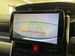 【バックモニター】後方の安全確認ができます。駐車が苦手な方にもオススメな便利機能です。