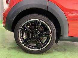 機敏な走行を支える足回りも流石ではないでしょうか♪