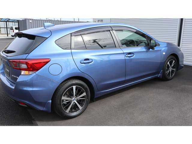 購入後も安心！保証プランもご用意しています。1年保証が無料で付帯しています。（一部対象外のお車もございます）有償にて2年延長プランもご用意しています。詳しくはスタッフまでお問い合わせください。