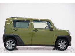 県内13店舗にて常時500台以上ダイハツ車を展示中です。見て、触って、納得のいく一台をぜひ見つけてください。