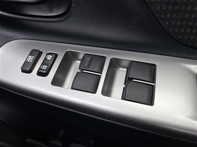 【窓操作部】軽い力で、窓を開けたり閉めたりすることができます！掲載箇所以外にご希望の写真がございましたら、お気軽にお問い合わせ下さい！メールや郵送でお送りさせていただきます。