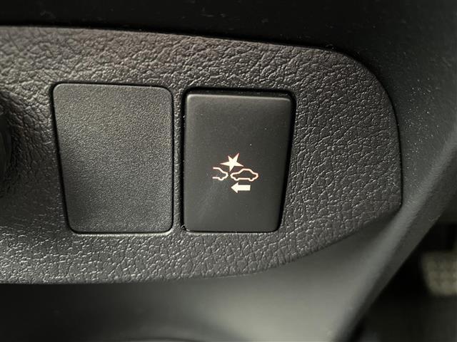 【運転席操作部】快適なドライブを楽しむための機能が装備されています！運転席から触れるので、使いやすいです！除菌プランいれていただくと、さらに清潔で安心していただけます！