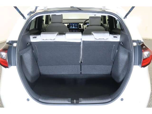 開口部が広くて荷物の積み込みも楽に出来ますね！