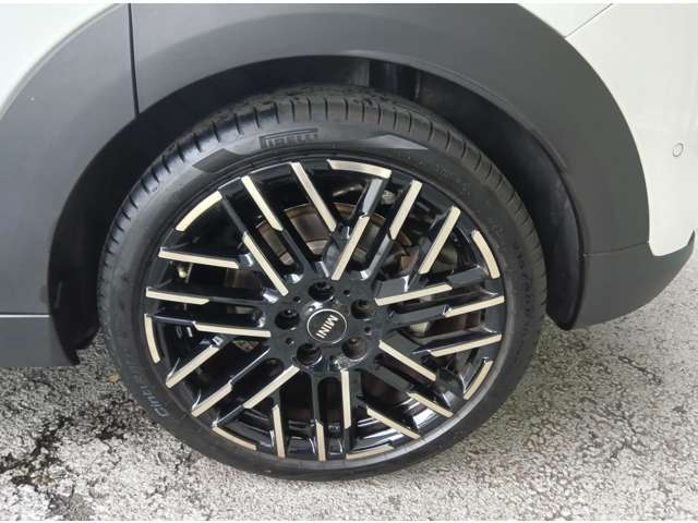 【ナイトフラッシュ・スポーク　2トーン】18インチ　アロイ・ホイール