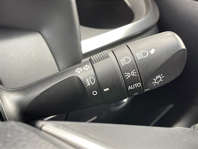 【運転席操作部】快適なドライブを楽しむための機能が装備されています！運転席から触れるので、使いやすいです！除菌プランいれていただくと、さらに清潔で安心していただけます！