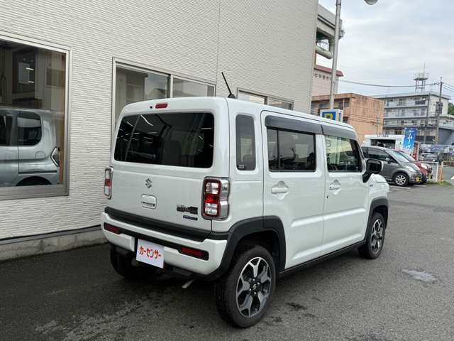 ご成約車両は九州運輸局指定工場で隅々まで点検、整備を行いお納め致します。消耗品はエンジンオイル、オイルエレメント、ワイパーゴム、バッテリーの4点を新品に交換致します。