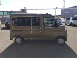 4WD☆ターボ☆届出済未使用車☆両側パワスラ☆衝突軽減ブレーキ☆レーダークルーズ☆アイドリングストップ☆オーバーヘッドシェルフ☆スマートキー☆プッシュスタート☆LEDヘッドライト☆LEDフォグランプ☆