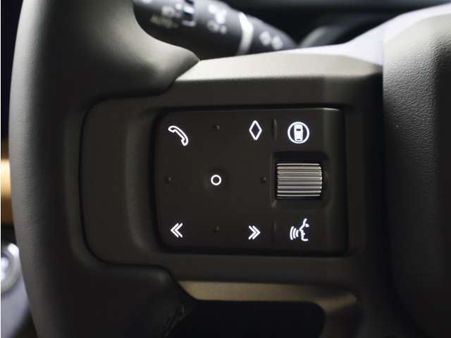 お車のカスタムについてもご相談ください。精一杯お手伝いさせて頂きます。