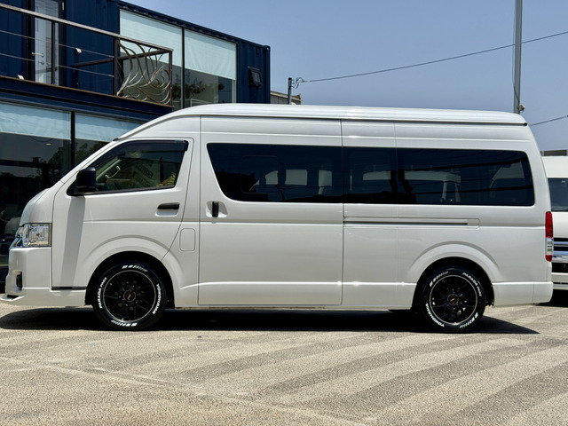 トヨタ ハイエースバン 2.8 DX ワイド スーパーロング