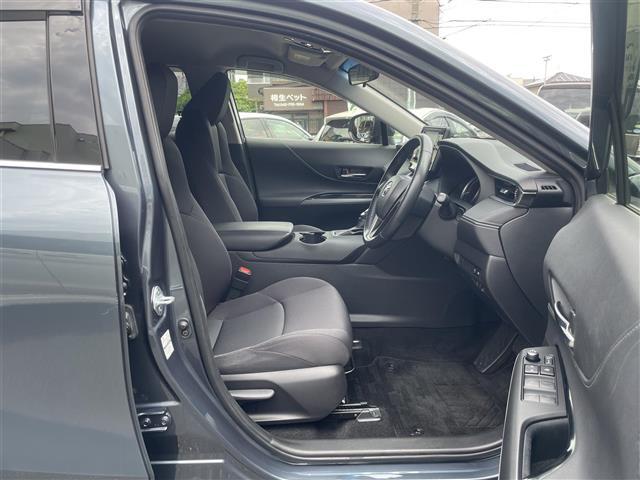 気になる車はすぐにお問い合わせください！画面右側の0066から始まる無料ダイヤルからお問い合わせ下さい！専門スタッフがお車のご質問にお答えいたします！