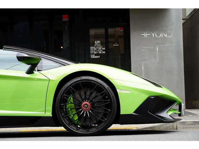 ランボルギーニ アヴェンタドールロードスター SV 4WD 2016年