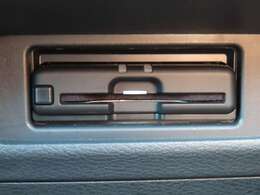 今や欠かせない装備のひとつとなりつつあるETC☆高速道路の利用がよりスムーズになるので、遠出する際にはとくに嬉しいですね♪