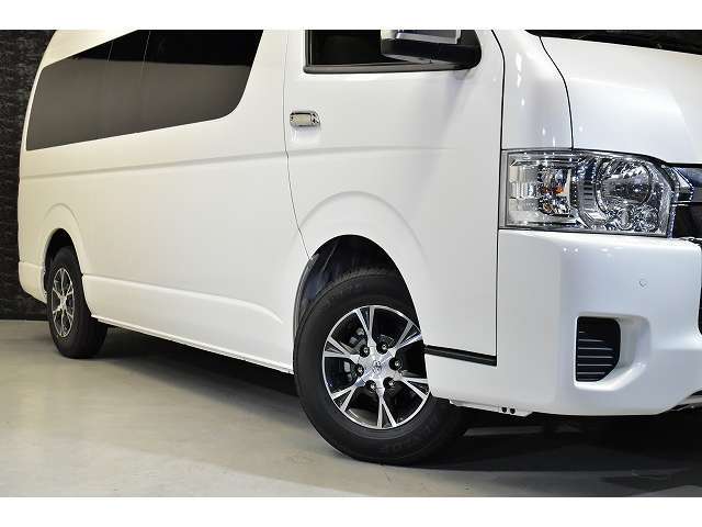 ■登録済未使用車 令和7年式 グランドキャビン 2WD ガソリン車 10人乗り　フローリング施工済車両入庫しました★即納台数多数☆ご来店お待ちしております。シーアールエス大阪06-6852-9000
