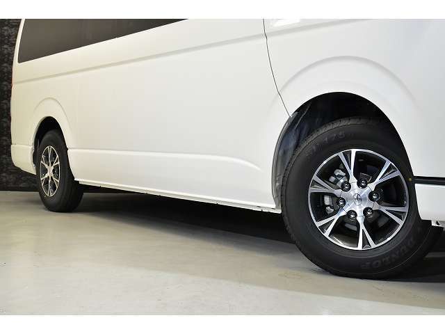 ■登録済未使用車 令和7年式 グランドキャビン 2WD ガソリン車 10人乗り　フローリング施工済車両入庫しました★即納台数多数☆ご来店お待ちしております。シーアールエス大阪06-6852-9000