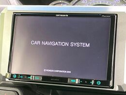 【ナビゲーション】目的地までしっかり案内してくれる使いやすいナビ。Bluetooth接続すればお持ちのスマホやMP3プレイヤーの音楽を再生可能！毎日の運転がさらに楽しくなります！！