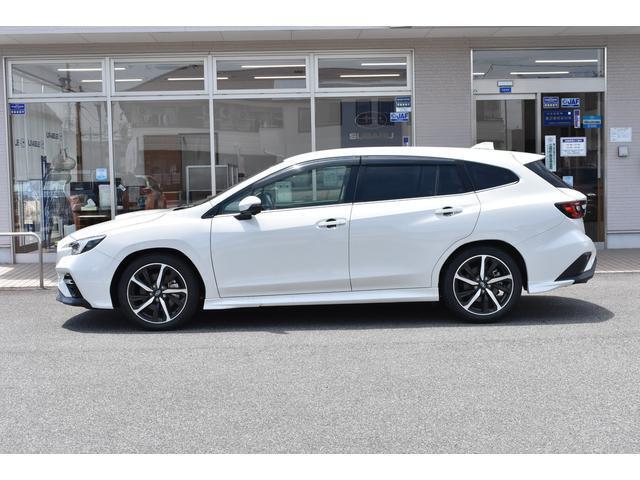 特徴2 当車両は納車前に正規店のメカニックによる車検整備をさせて頂いてから納車を致します。消耗品やオイル類のチェックをし、必要箇所の交換修繕をいたします。後から費用が増えることは御座いません
