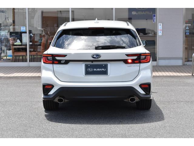 特徴4 全国登録納車受け賜ります。日本全国の正規スバル中古車店が連携し、お客様のお近くのスバル中古車店にて、ご納車をさせて頂きます。地域によりお車の輸送費が必要となりますのでご了承下さい。