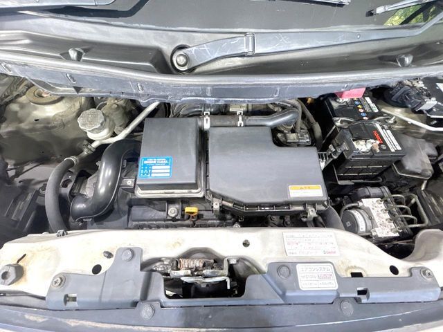 親切・丁寧な専門メカニックスタッフが応対！・車検・点検整備・事故等の修理などアフターサービスも安心。お車のカスタマイズもネクステージのサービススタッフまでご相談ください！