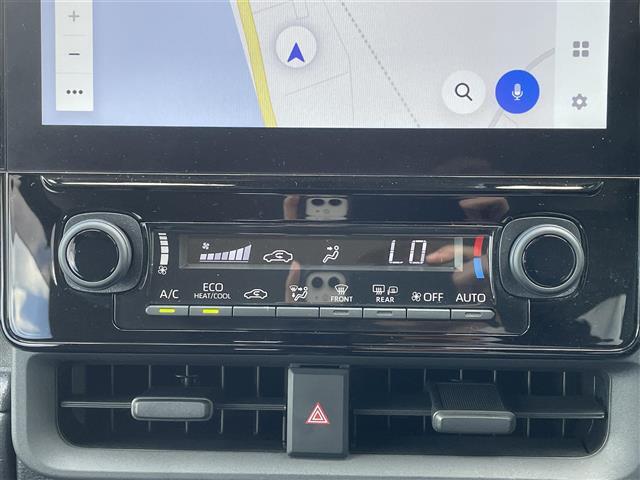 こちら運転席周りの操作部分の写真になります。各部しっかり動作の確認をしておりますので、ご安心だくさい。また、第三者機関の鑑 定書もありますので、そちらも併せて、ご確認いただければ幸いです！