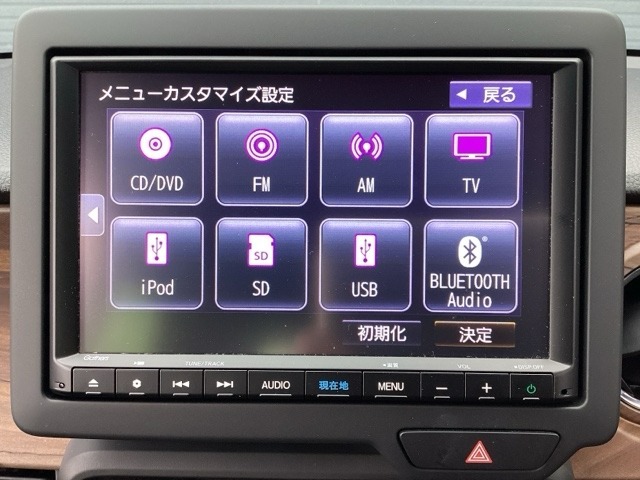 フルセグTV・DVD再生可・Bluetooth　Audio・音楽録音可・・・運転中もお気に入りのソースでお楽しみ頂けます！！
