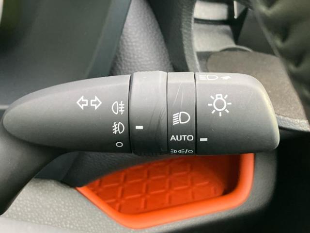 国産車から輸入車まで多様なお客様のニーズのお応えできるように、全国規模で豊富な在庫展開！車のことならWECARSへ！